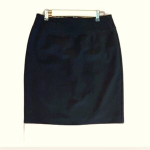 Worthington Classic Black Pencil Skirt-Women’s sz 10
